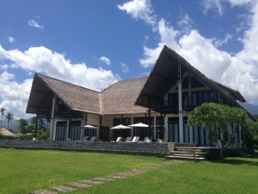 Вилла Bali Il Mare Пемутеран Экстерьер фото